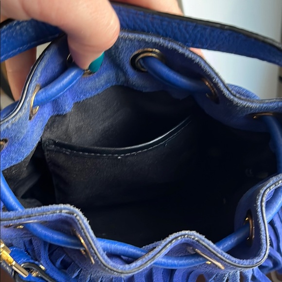 MILLY Blue Fringe Bucket Bag - Picture 10 of 14